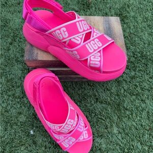 UGG Kids Vibrant Pink Sandals